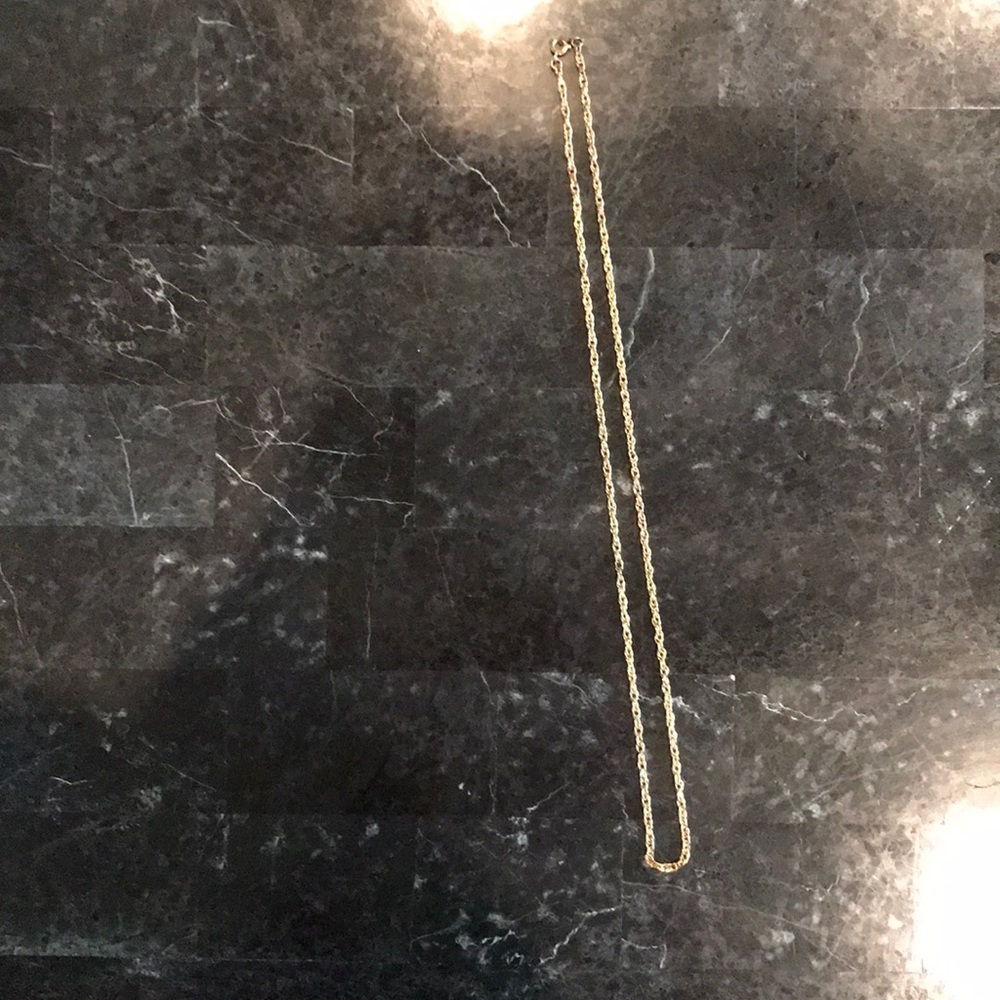 Gold color 24” chain!